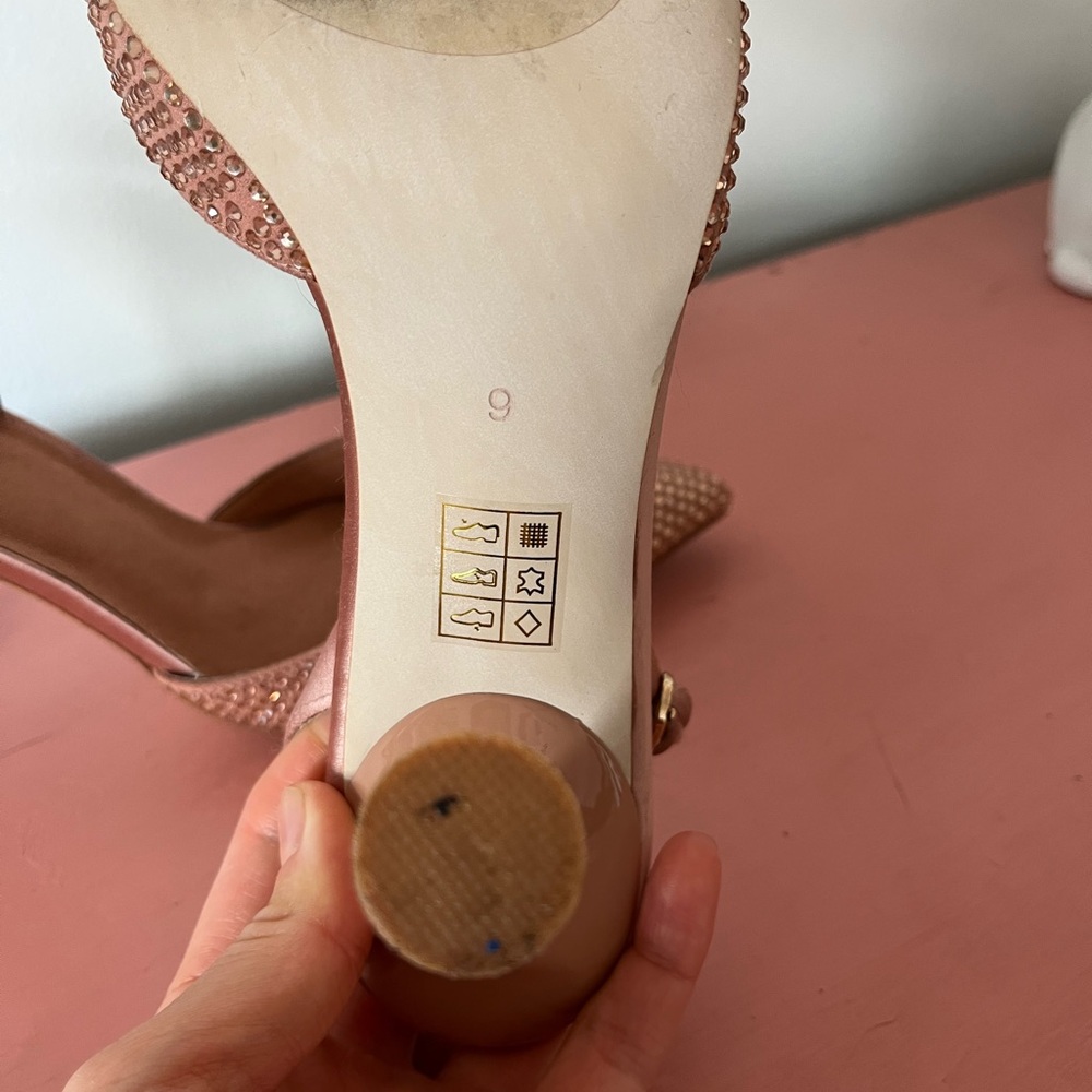 Jeffrey Campbell Shiner Pumps (8.5 equivalent) - Picture 3 of 6
